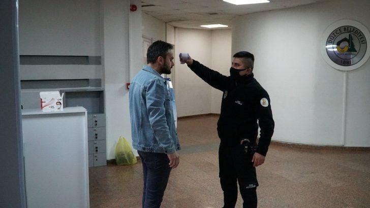 Belediye’ye girişlerde ateş ölçer cihazlar devrede G4