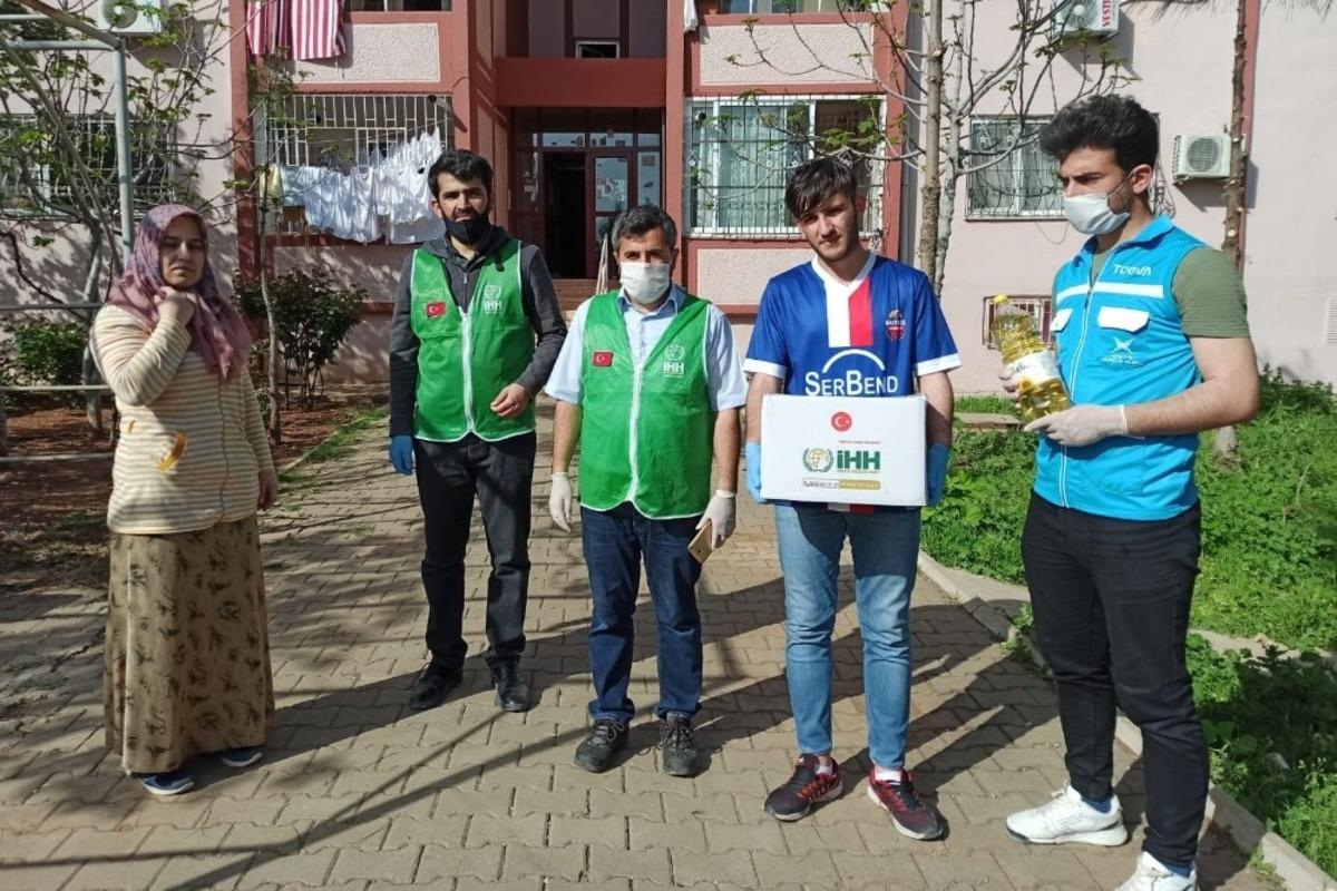 Kahta&rsquo;da bin 350 aileye yardım ulaştı