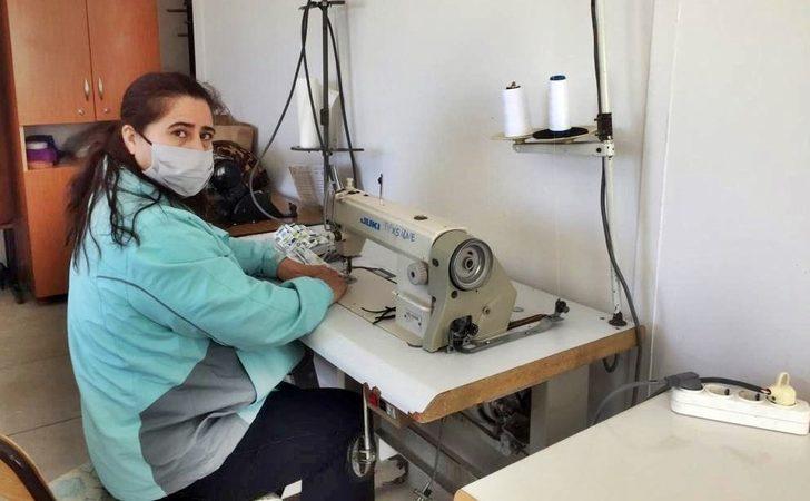 Yalı Mahallesi Muhtarlığından sağlık çalışanlarına maske desteği G1