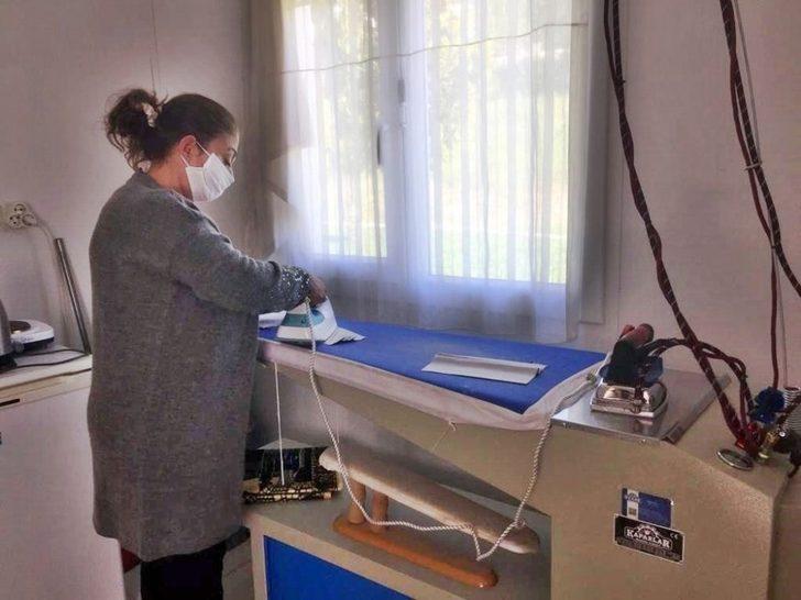 Yalı Mahallesi Muhtarlığından sağlık çalışanlarına maske desteği G3