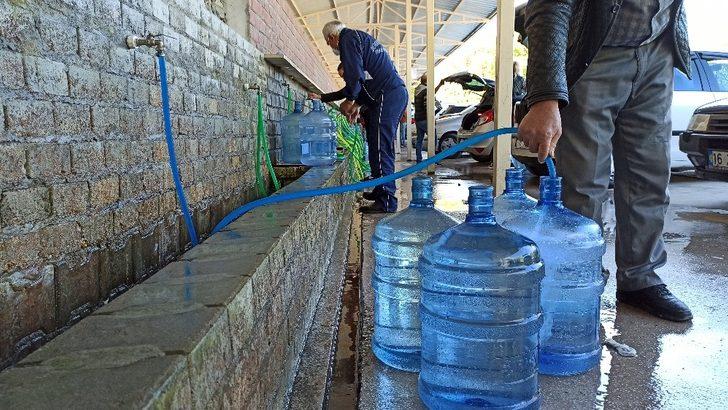 Hafta sonuna hazırlık! O kentte kilometrelerce su kuyruğu G5