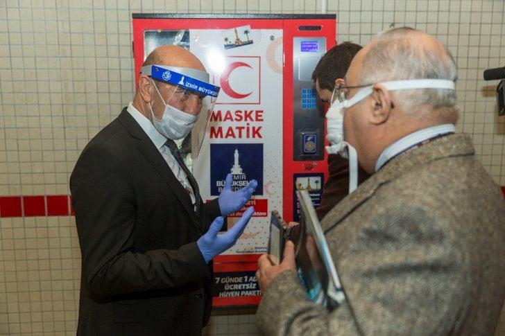 İzmir’in metro istasyonlarında maskematik dönemi G1