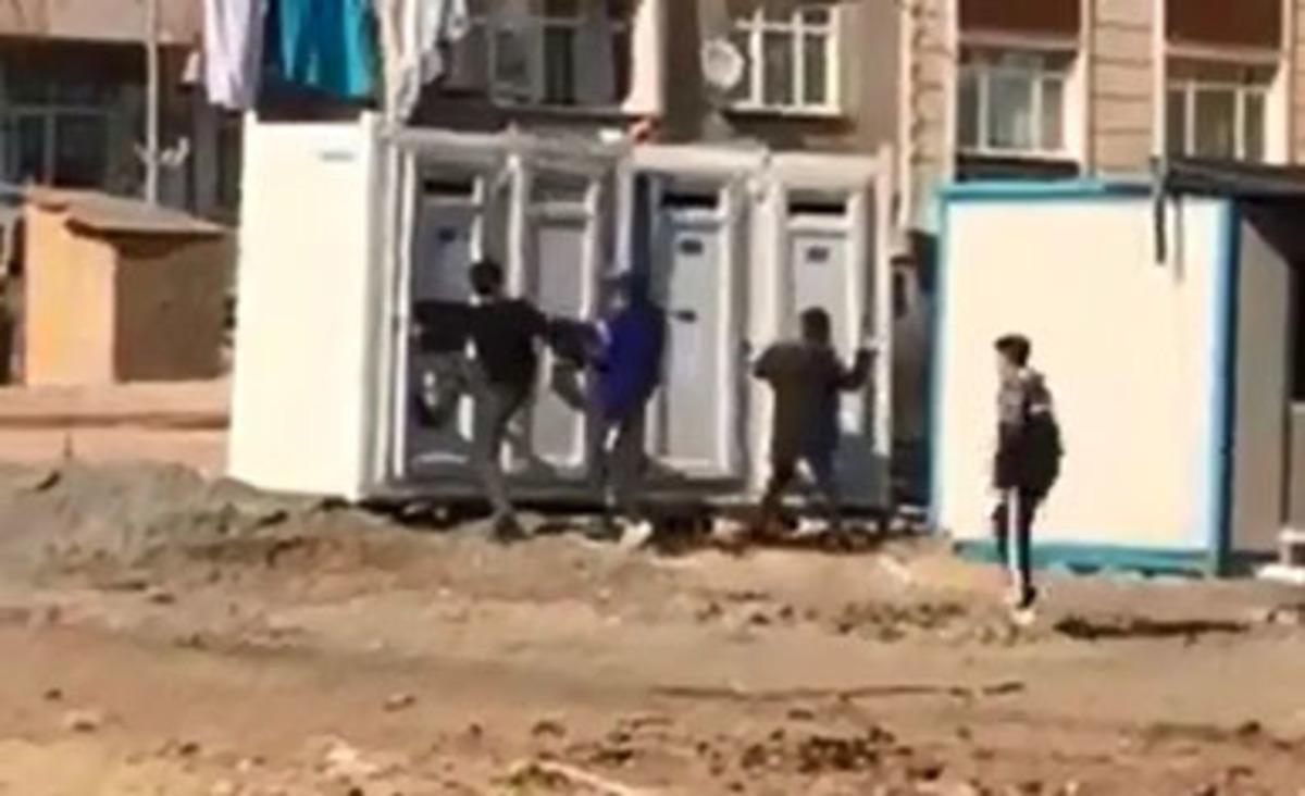 Sultangazi'de &ccedil;ocuklardan 'uyarı' saldırısı