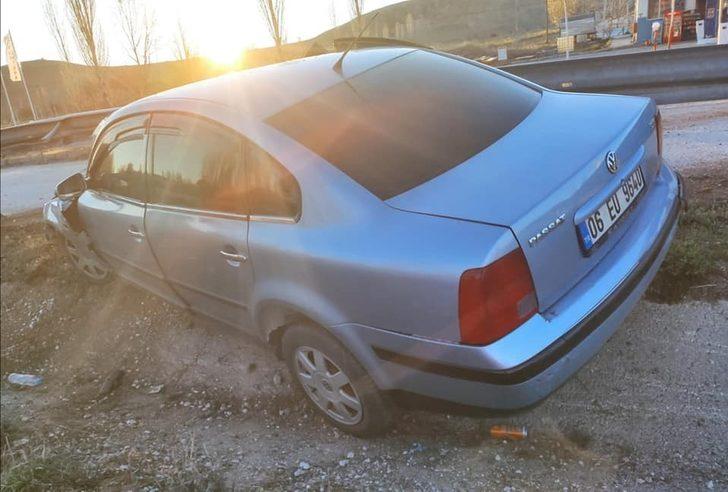 Otomobil bariyerlere çarptı: 1 yaralı G2