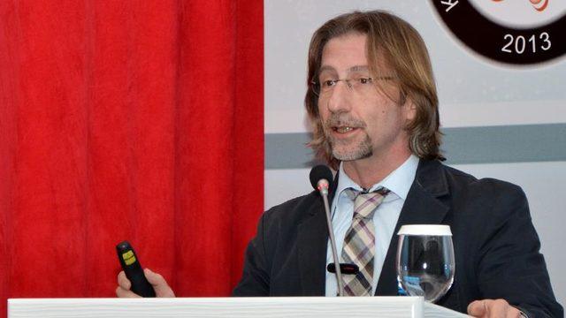 Ercüment Ovalı kimdir? Koronavirüs ilacı bulundu mu? 