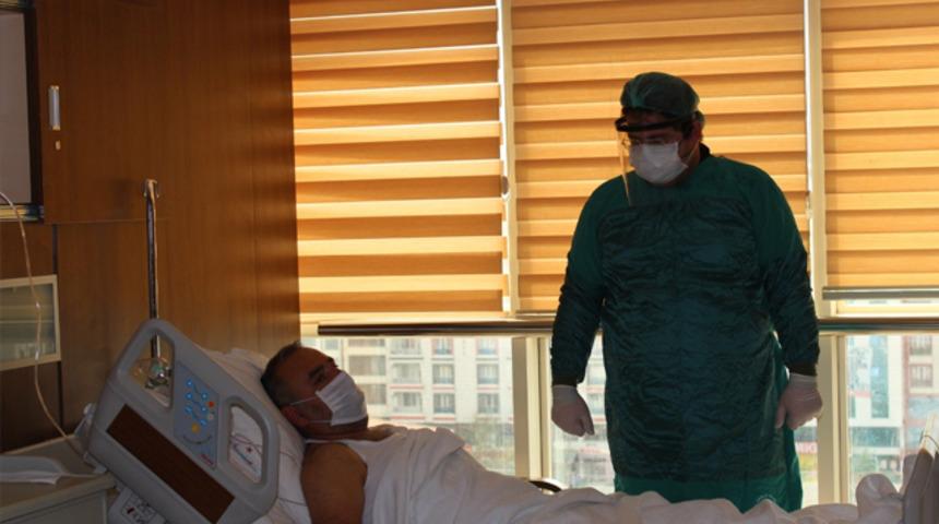 İmmun plazma tedavisinde umutlandıran gelişme! Koronavir&uuml;s hastası g&ouml;zlerini a&ccedil;tı