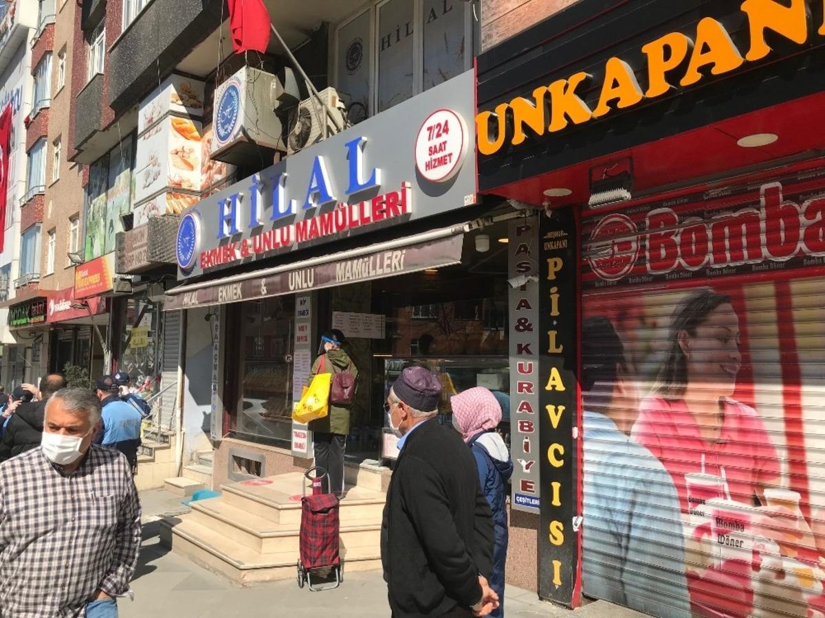 Zabıta ekipleri sokağa &ccedil;ıkma yasağı &ouml;ncesi vatandaşları b&ouml;yle uyardı