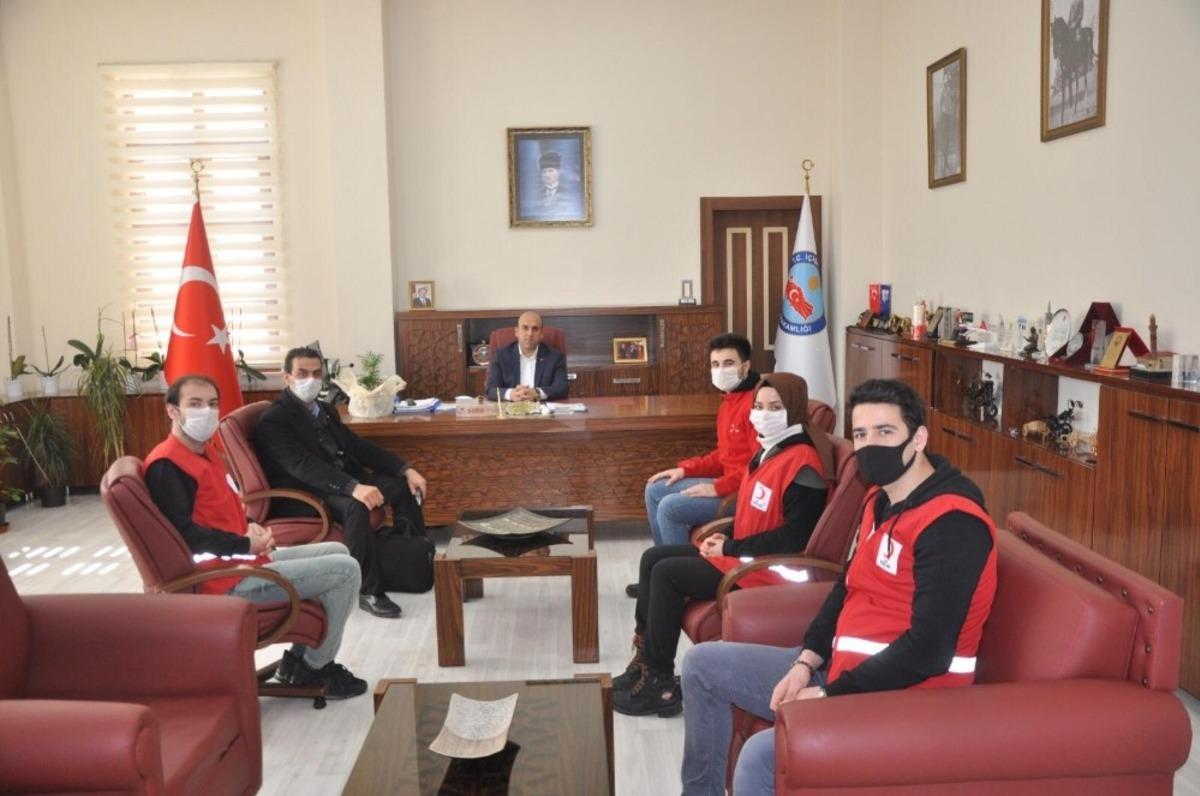 Gen&ccedil; Kızılay Biga g&ouml;n&uuml;ll&uuml;lerinden destek