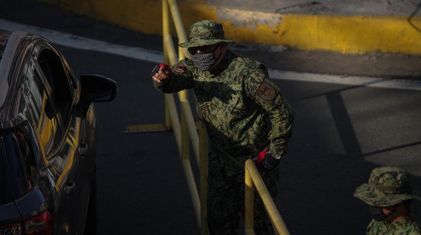 'Karantinaya uyun yoksa ordu darbe yapar!'