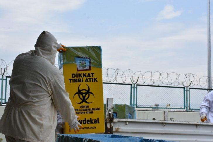 Tarsus Belediyesi, maske ve eldivenler için tıbbi atık kutuları hazırladı G2