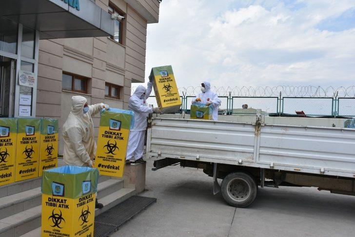 Tarsus Belediyesi, maske ve eldivenler için tıbbi atık kutuları hazırladı G3