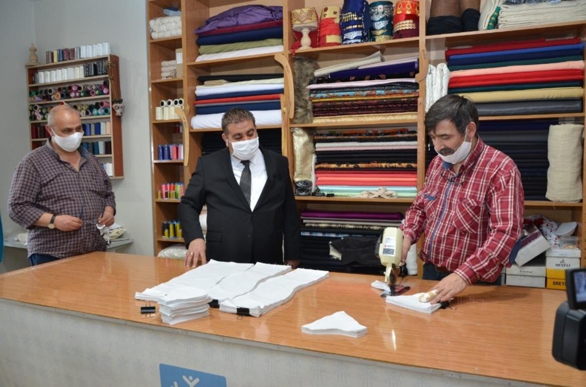 Paland&ouml;ken Belediyesi&rsquo;nden Maske &uuml;retimi