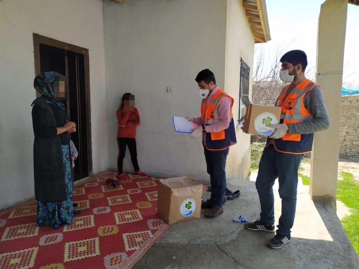 G&uuml;rpınar Belediyesinden ihtiya&ccedil; sahiplerine 2 bin koli yardım