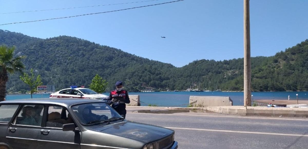 Marmaris&rsquo;te jandarma  hava destekli trafik denetimi  yaptı