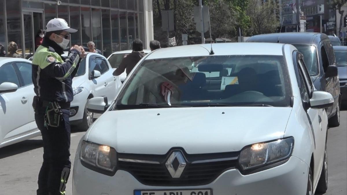 Samsun&rsquo;da maske ve sosyal mesafe uygulaması