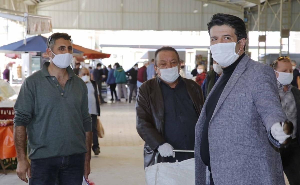 Başkan Gen&ccedil; pazaryerinde incelemelerde bulundu, yeni uygulamaları anlattı