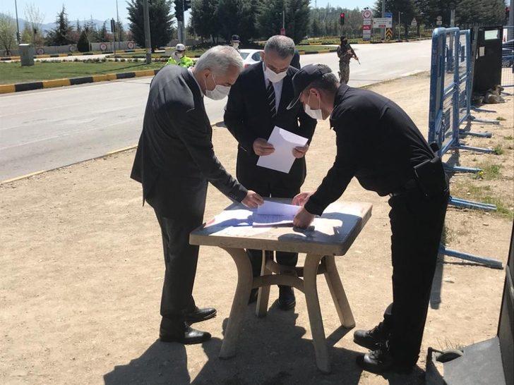 Vali Seymenoğlu, güvenlik kontrol noktalarını denetledi G2