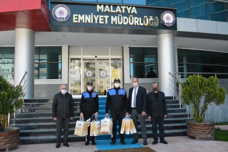 Yüz siperliği Malatya Emniyet Müdürlüğüne teslim edildi G3