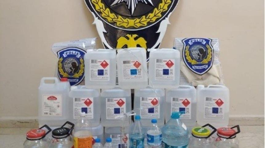 G&uuml;m&uuml;şhacık&ouml;y&rsquo;de 85 litre ka&ccedil;ak i&ccedil;ici ele ge&ccedil;irildi