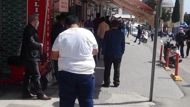 Kilis’te kuyruklarda sosyal mesafe kuralı