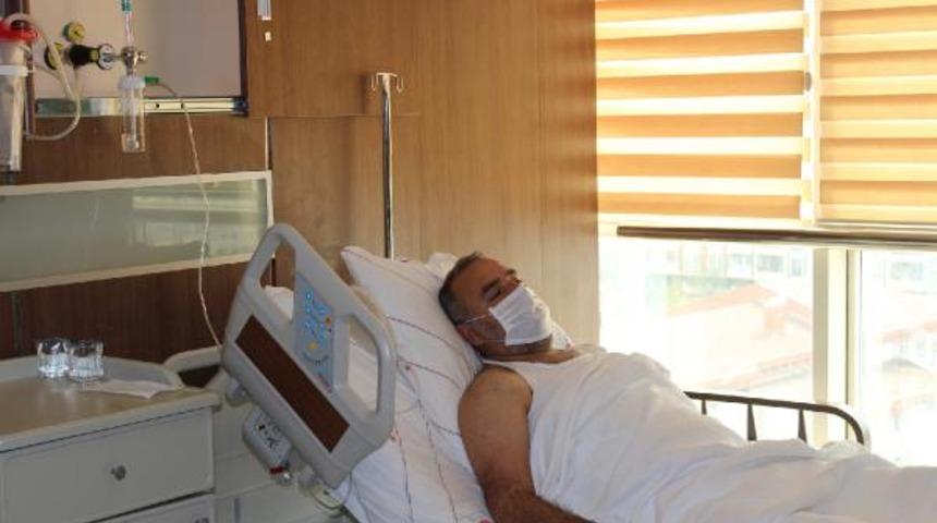 İmm&uuml;n plazma tedavisi g&ouml;ren koronavir&uuml;s hastası: Yeniden doğmuş gibi hissediyorum