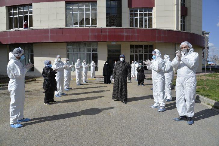 Covid-19’u yenip alkışlarla taburcu oldular G1