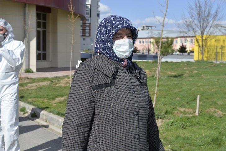 Covid-19’u yenip alkışlarla taburcu oldular G2