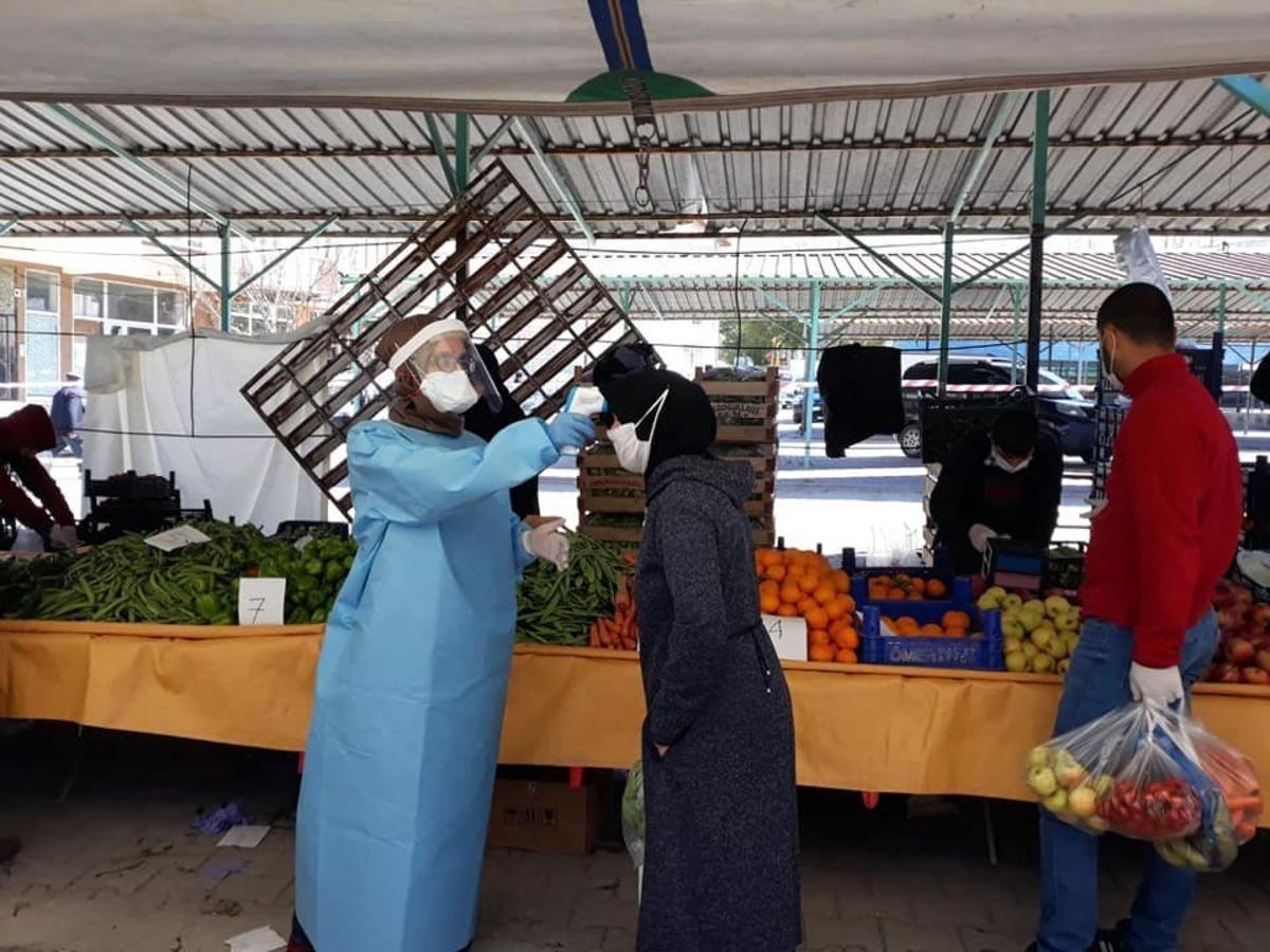 İl&ccedil;e Hıfzıssıhha Kurulu pazar yerini denetledi