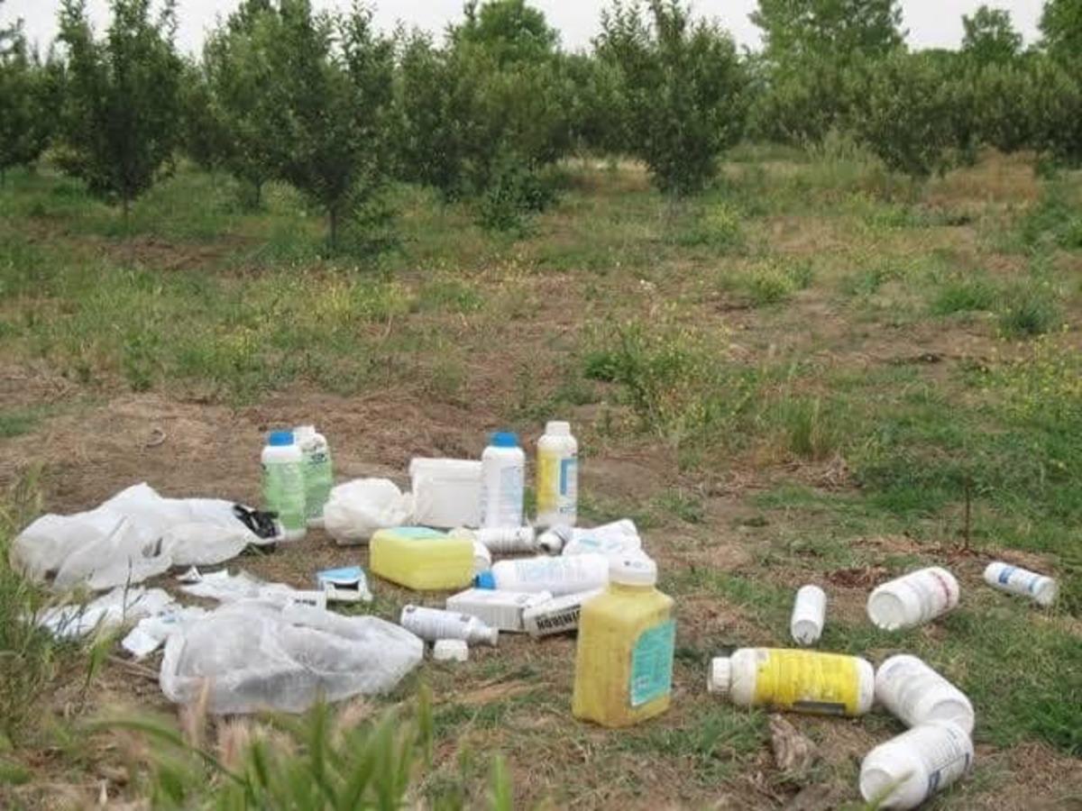 Başkan Hikmet Koyak, ila&ccedil; şişelerini doğaya atan &ccedil;ifti&ccedil;ileri uyardı
