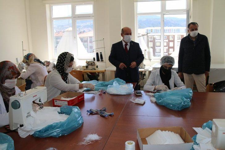 Müdür Başyiğit, maske üretim çalışmalarını inceledi G4