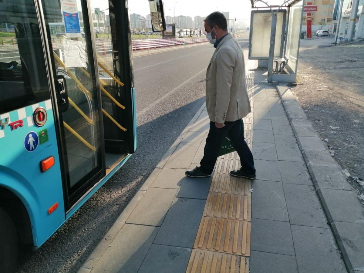 Diyarbakır&rsquo;da 129 otob&uuml;s kısıtlamadan muaf olan vatandaşları taşıyacak
