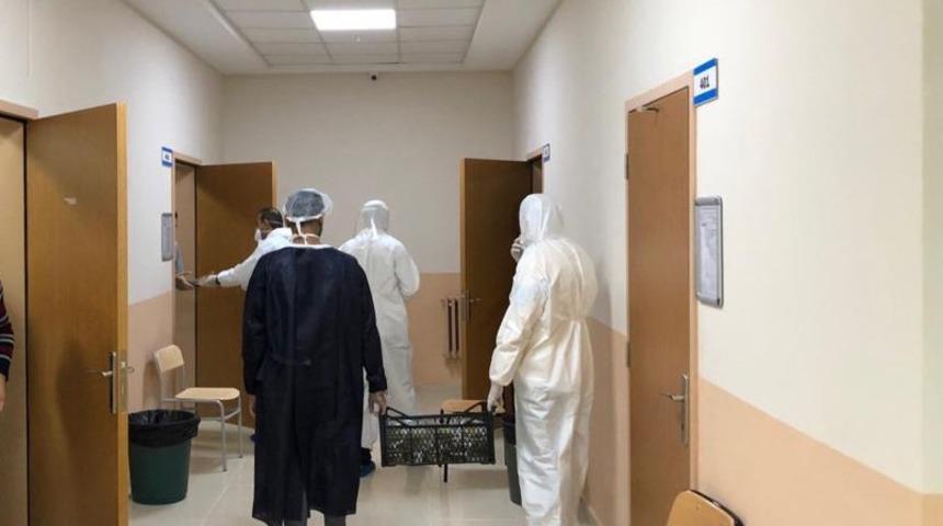 Sağlık-Sen Şırnak Şubesinden sağlık &ccedil;alışanlarına tatlı ikramı