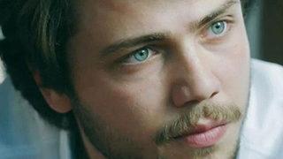 Tolga Sarıtaş ve Bige Önal'ın olay yaratan pozu
