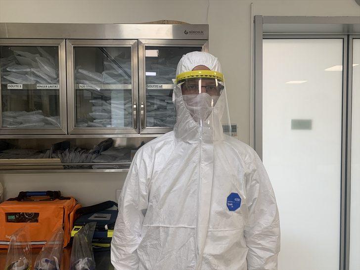 Tüpraş'ın "robotik kodlama" sınıflarında sağlık çalışanları için siperli maske üretiliyor G2