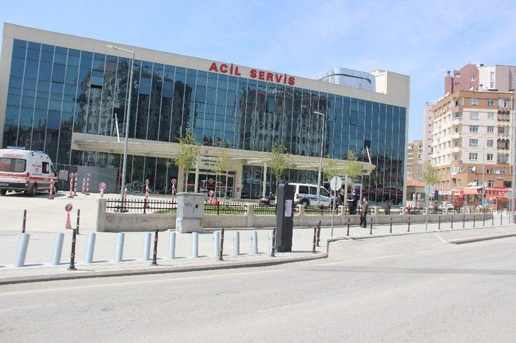 Fransa’da fişi çekilmek istenen hasta ambulans uçakla Konya’ya getirildi G2