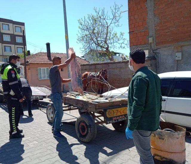 Yasağa uymayıp sokağa çıkınca cezayı yedi