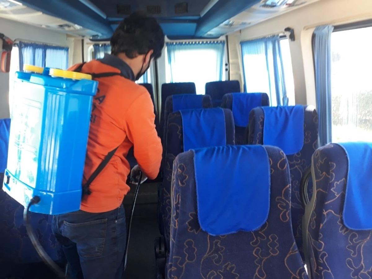 Ak&ccedil;akoca&rsquo;da servis minib&uuml;sleri dezenfekte edildi