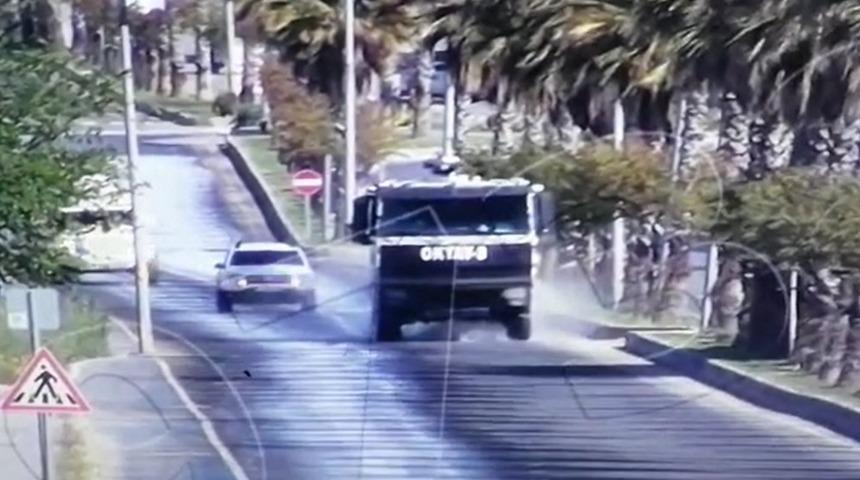 Nusaybin&rsquo;de cadde ve sokaklar TOMA tarafından k&ouml;p&uuml;kl&uuml; suyla yıkandı