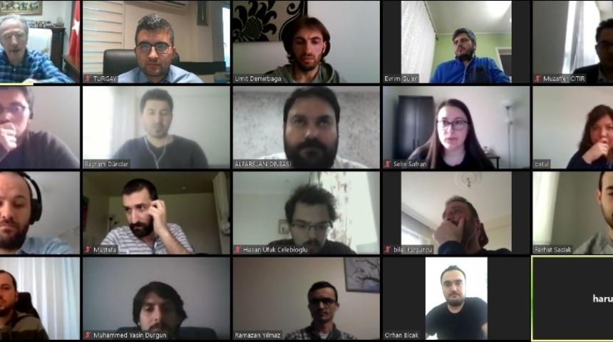 Rekt&ouml;r Uzun, YLSY &ouml;ğrencileriyle video konferansla g&ouml;r&uuml;şt&uuml;