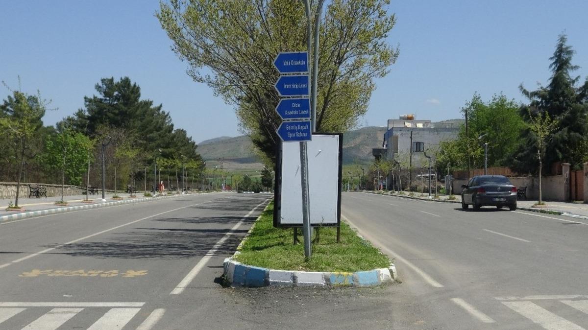 Gerc&uuml;şl&uuml;ler kendi karantina kararını verdi, sokaklar boş kaldı