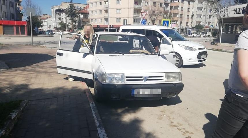 Kısıtlamaya rağmen aracıyla sokağa çıkanlara para cezası