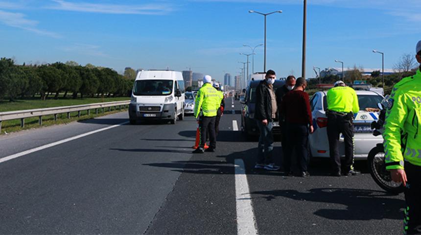 Son dakika! 31 ile giriş &ccedil;ıkış kısıtlamaları 15 g&uuml;n daha uzadı