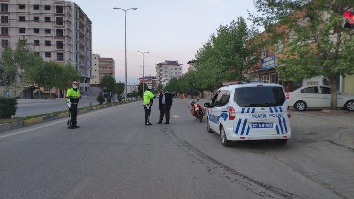 Sokağa çıkanlar ceza yedi G4