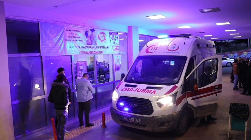 &Uuml;zerine duvar yıkılan 8 yaşındaki &ccedil;ocuk hayatını kaybetti