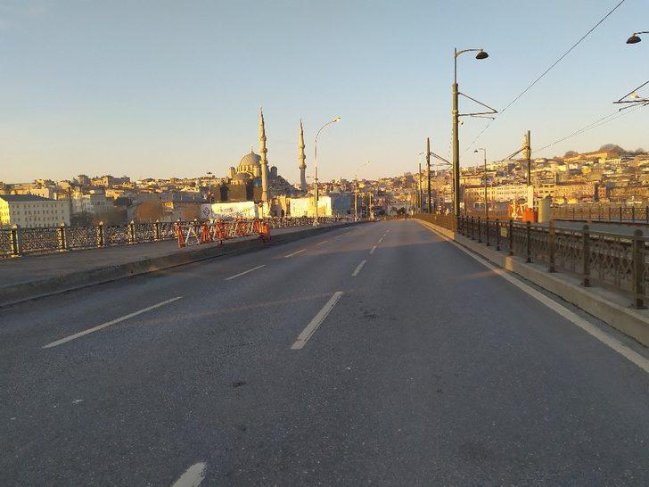 İstanbul'da bu sabah! Sokaklar, caddeler onlara kaldı G3