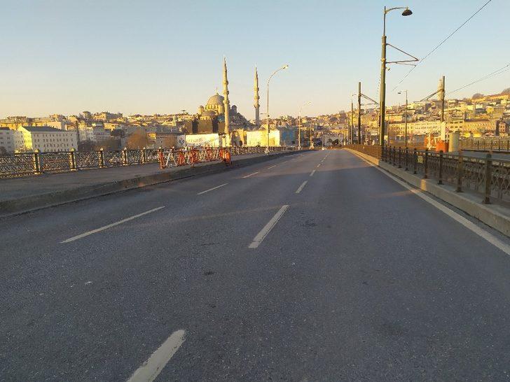 İstanbul'da bu sabah! Sokaklar, caddeler onlara kaldı G5