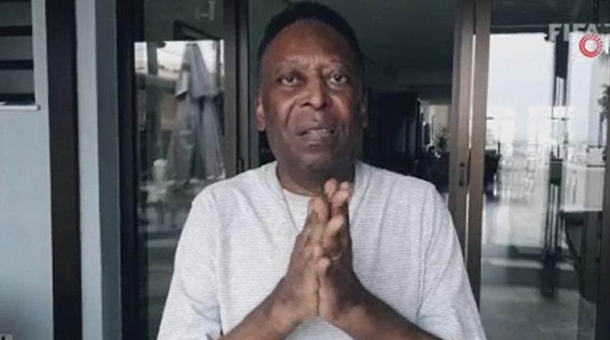 Pele, Maradona, Zidane, Carlos gibi yıldızlar sağlık &ccedil;alışanlarını alkışladı