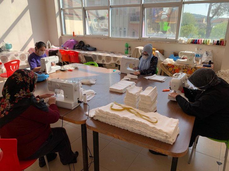 Kuyucak Belediyesi tarafından 30 bin maske üretildi G1