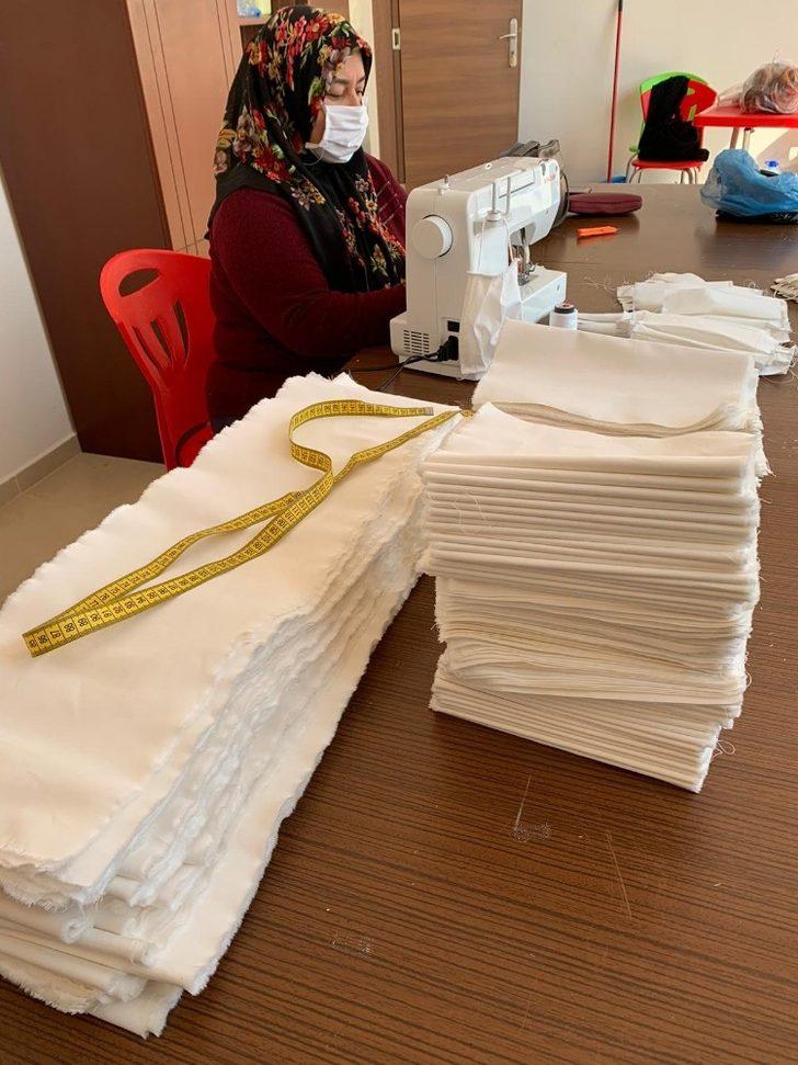 Kuyucak Belediyesi tarafından 30 bin maske üretildi G2