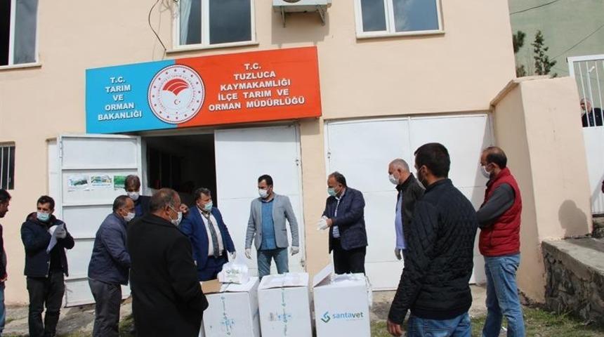 Iğdır’da Arı yetiştiricilerine ilaç desteği sağlandı